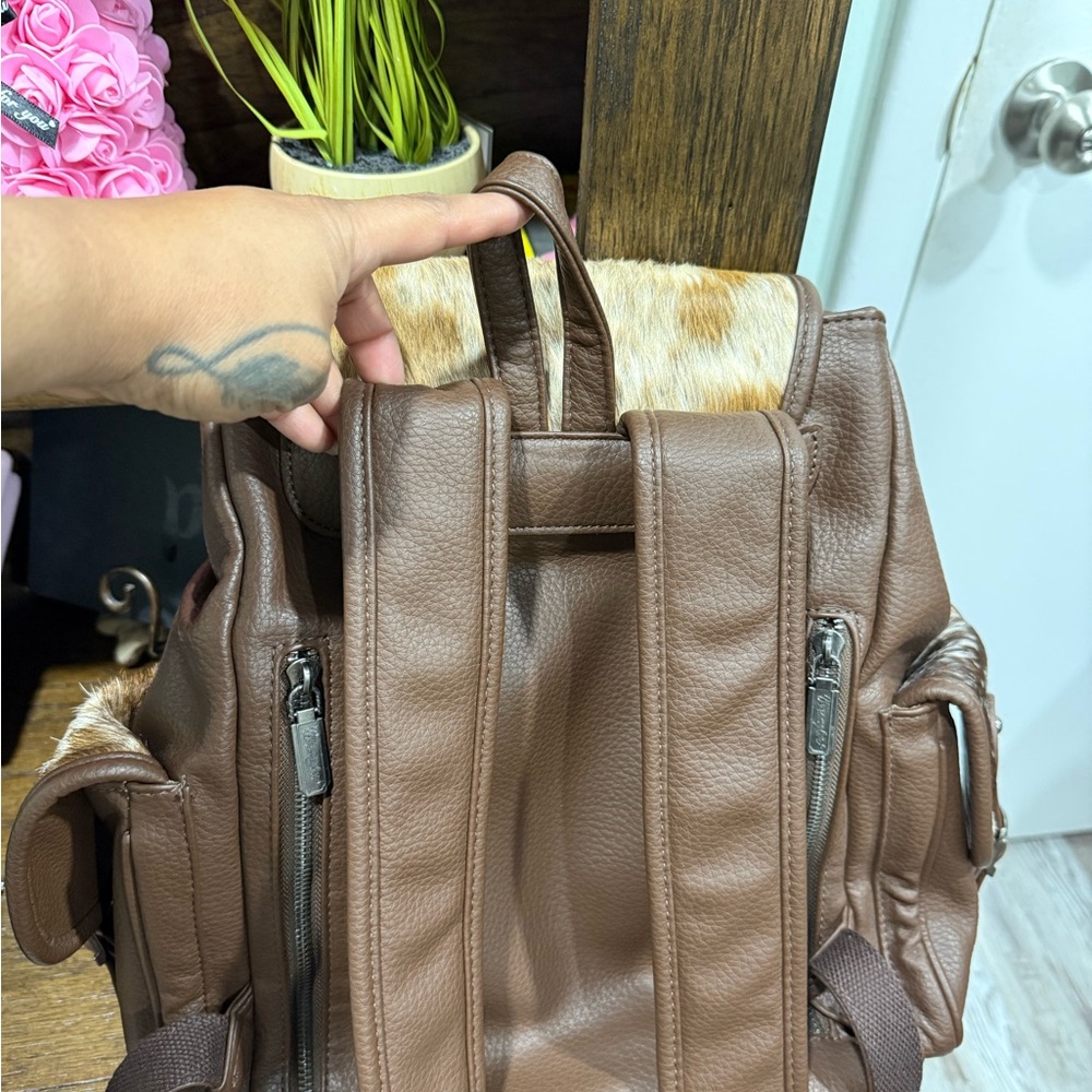 Wrangler Leather Backpack - Picture 11 of 14